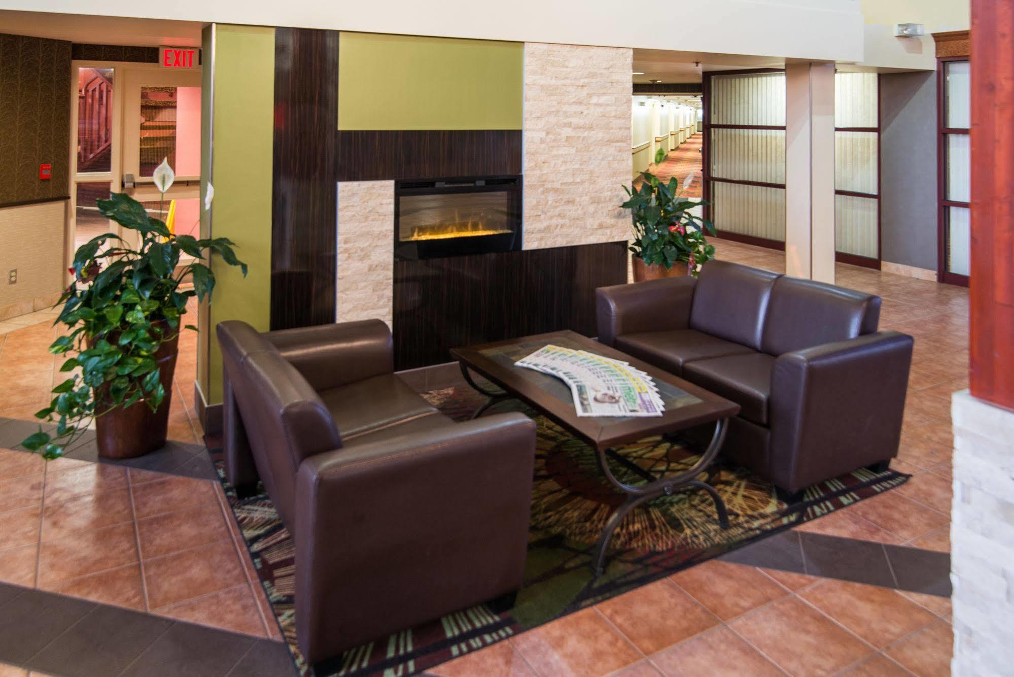 Super 8 By Wyndham Sherwood Park/Edmonton Area Экстерьер фото
