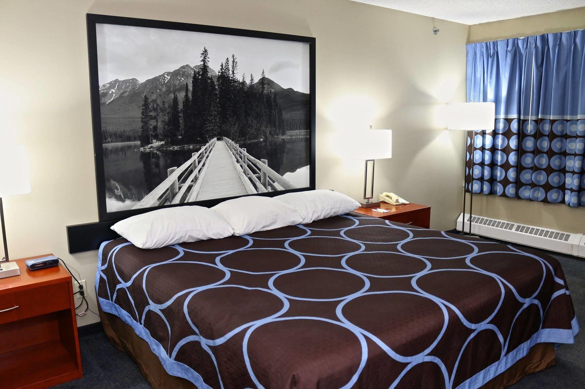 Super 8 By Wyndham Sherwood Park/Edmonton Area Экстерьер фото